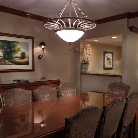 Doubletree By Hilton Lisle Naperville Exterior foto
